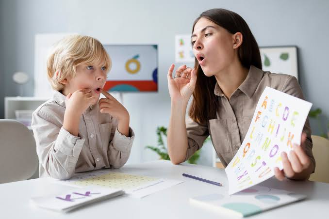 Speech Therapy Sector 30,44 Near Me In Gurgaon - GURUKUL Child Care